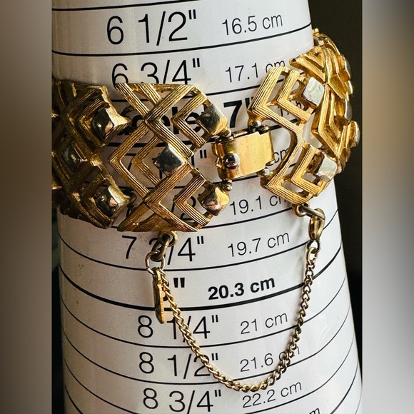 Monet 1” Wide Bracelet Gold and Silver tone with tag - Picture 4 of 7